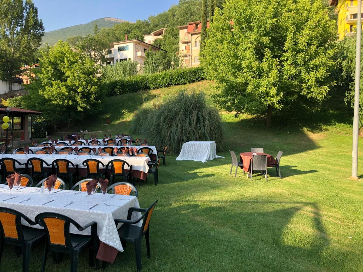 Hotel River Civitella Roveto Extérieur photo